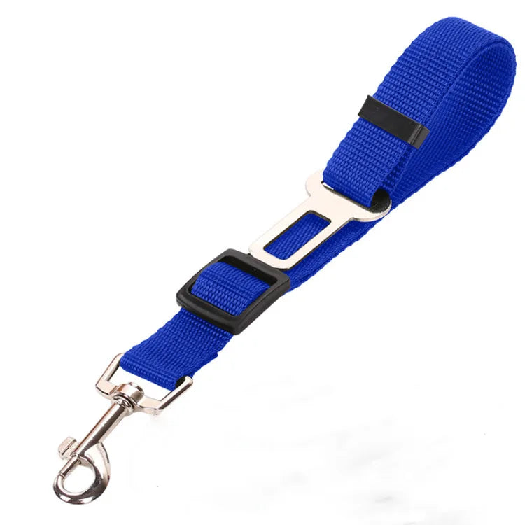 “Cinturón de seguridad para mascotas de alta calidad – cinturón ajustable con línea reflectante para perros y gatos, compatible con cualquier collar o arnés.”