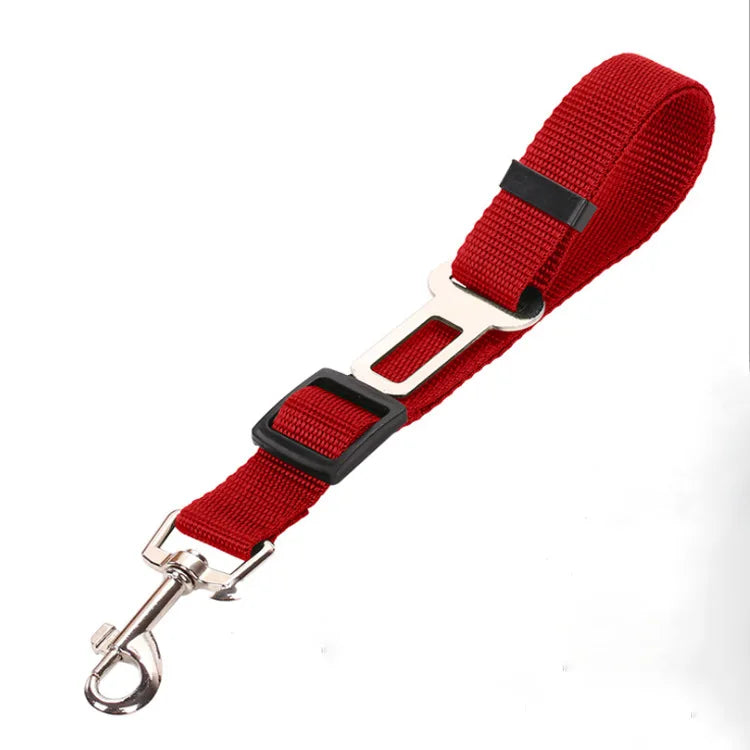 “Cinturón de seguridad para mascotas de alta calidad – cinturón ajustable con línea reflectante para perros y gatos, compatible con cualquier collar o arnés.”